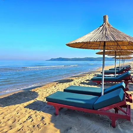 Apartman Lura 2 215 *