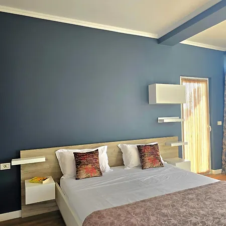 Lura 2 215 Apartman Plazhi San Pietro