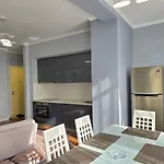 Lura 2 215 Appartement Plazhi San Pietro