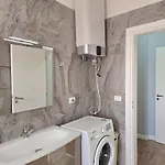 Lura 2 215 Plazhi San Pietro