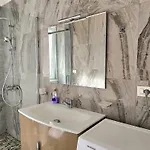 Lura 2 215 Plazhi San Pietro